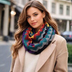 Soft Thin Wave Chevron Pattern Infinity Scarf Soft Cozy Purple Multicolor NWT